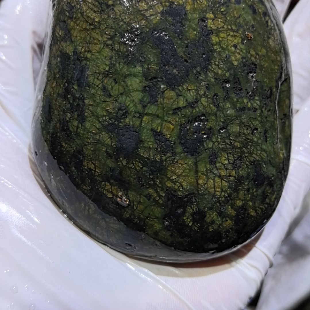 用***7藏玉药王石原石一个