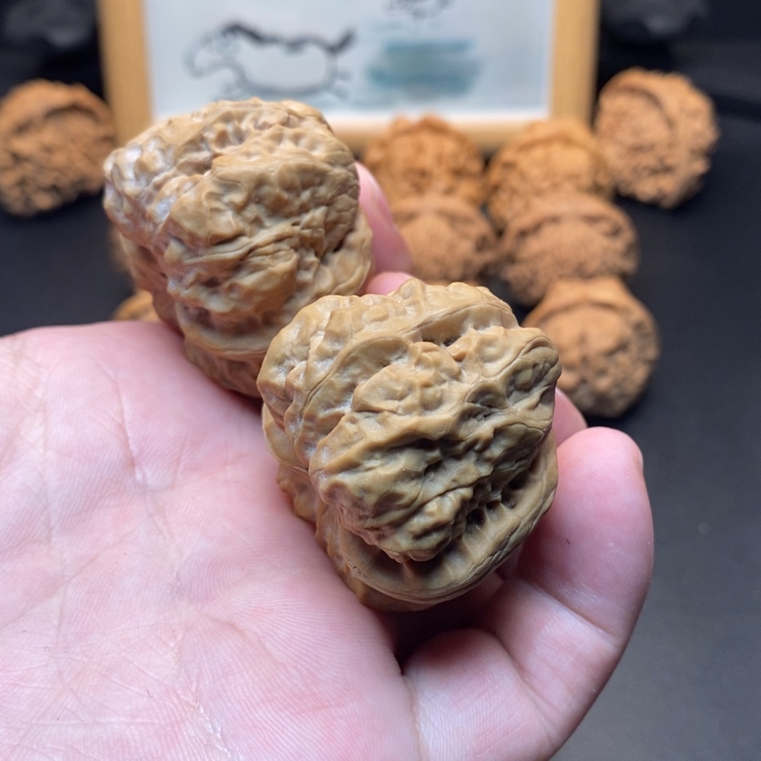 ****心文玩核桃吊坠蛤蟆头