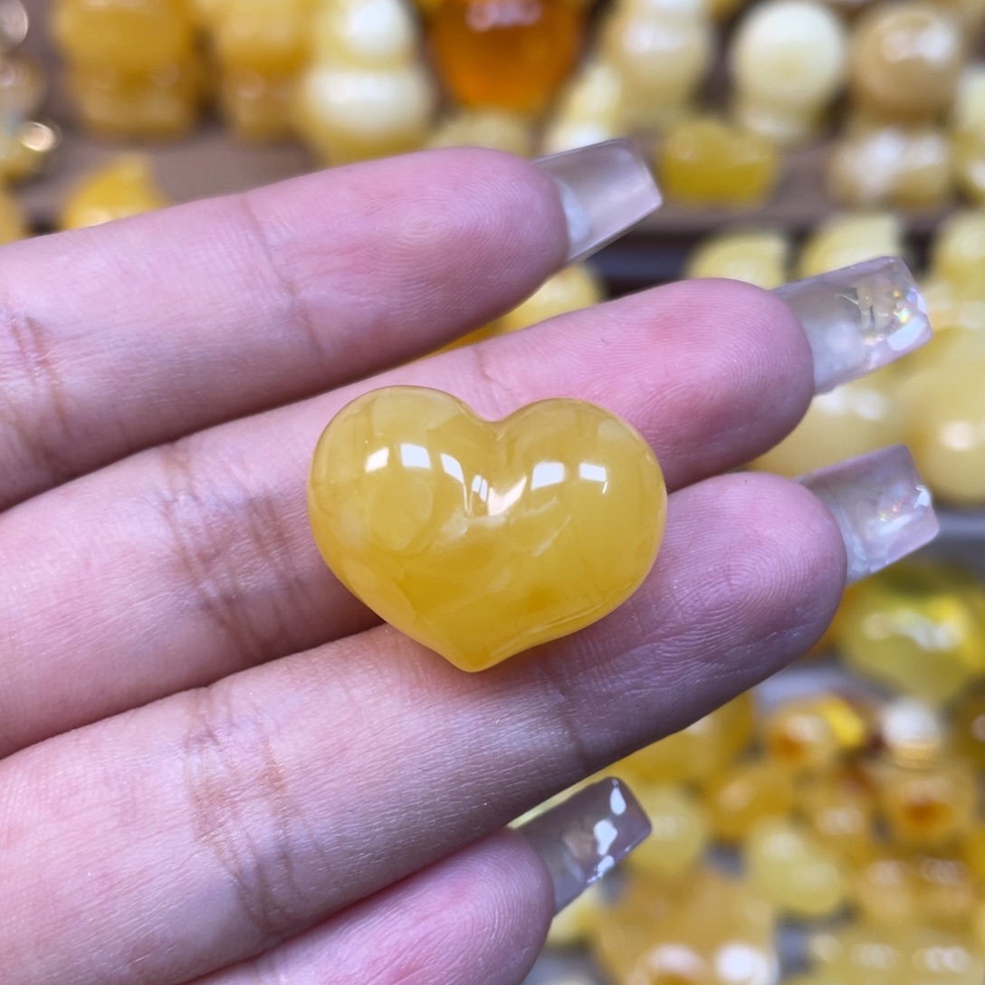 琥珀未镶嵌珠宝奇石