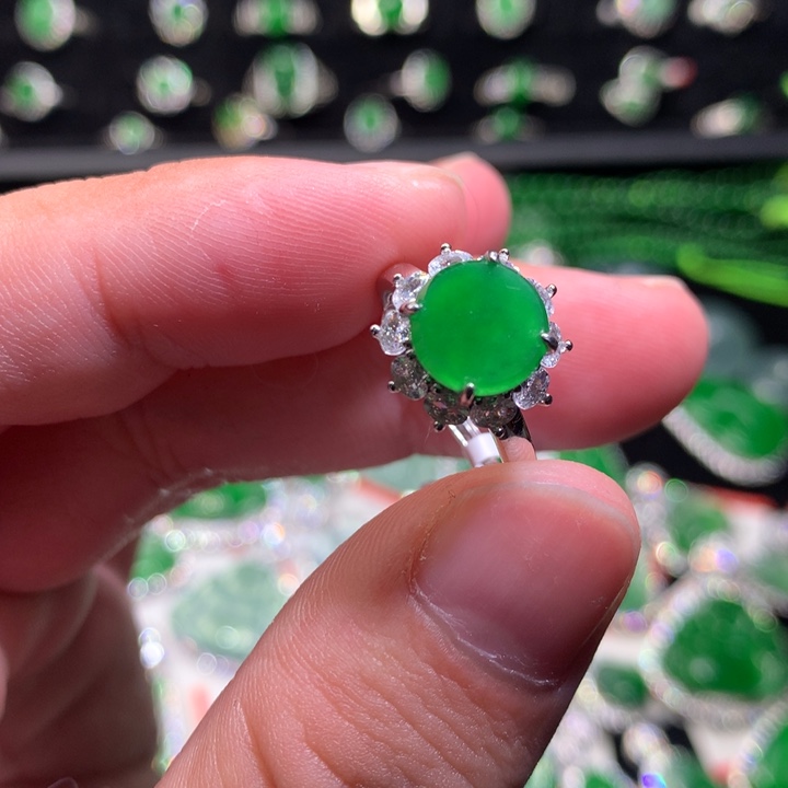 【闪购商品】翡翠颈饰银S925镶嵌圆牌