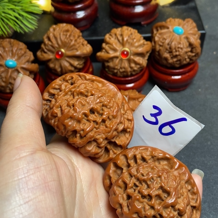 文玩核桃把件51官帽36