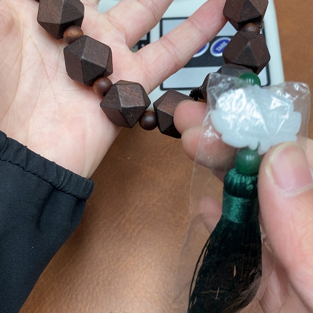 沉香沉香香囊虫漏