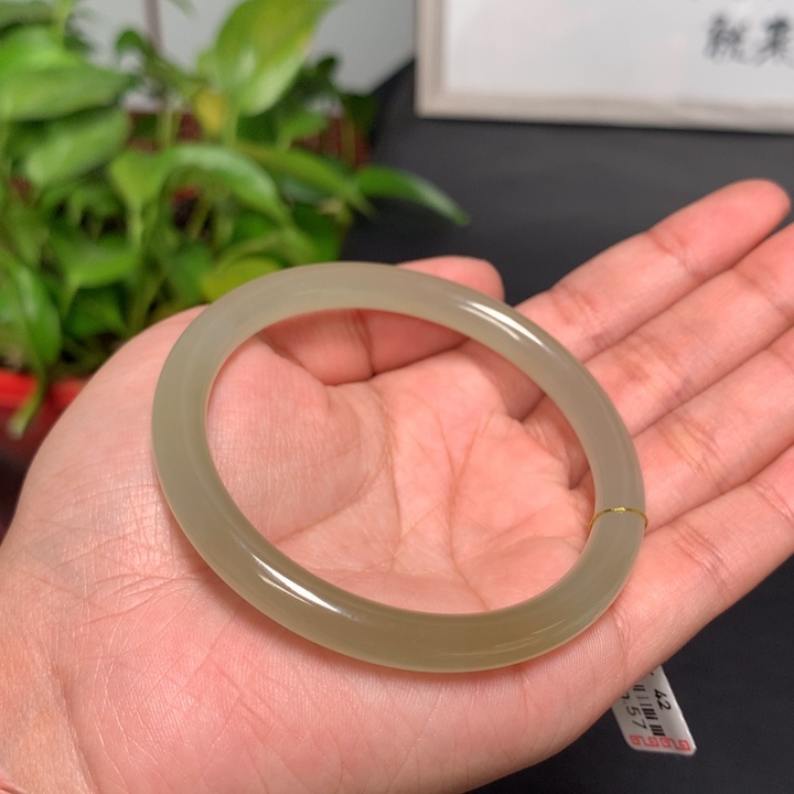 和田玉手镯未镶嵌57