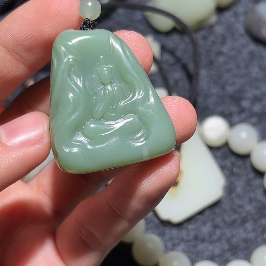 大***水和田玉未镶嵌手链