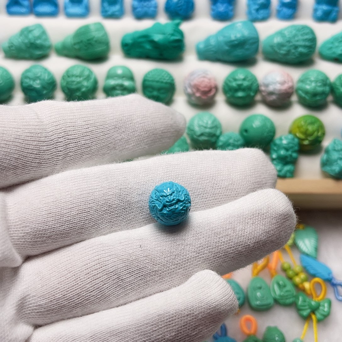 尺寸卡11.4高瓷蓝龙珠