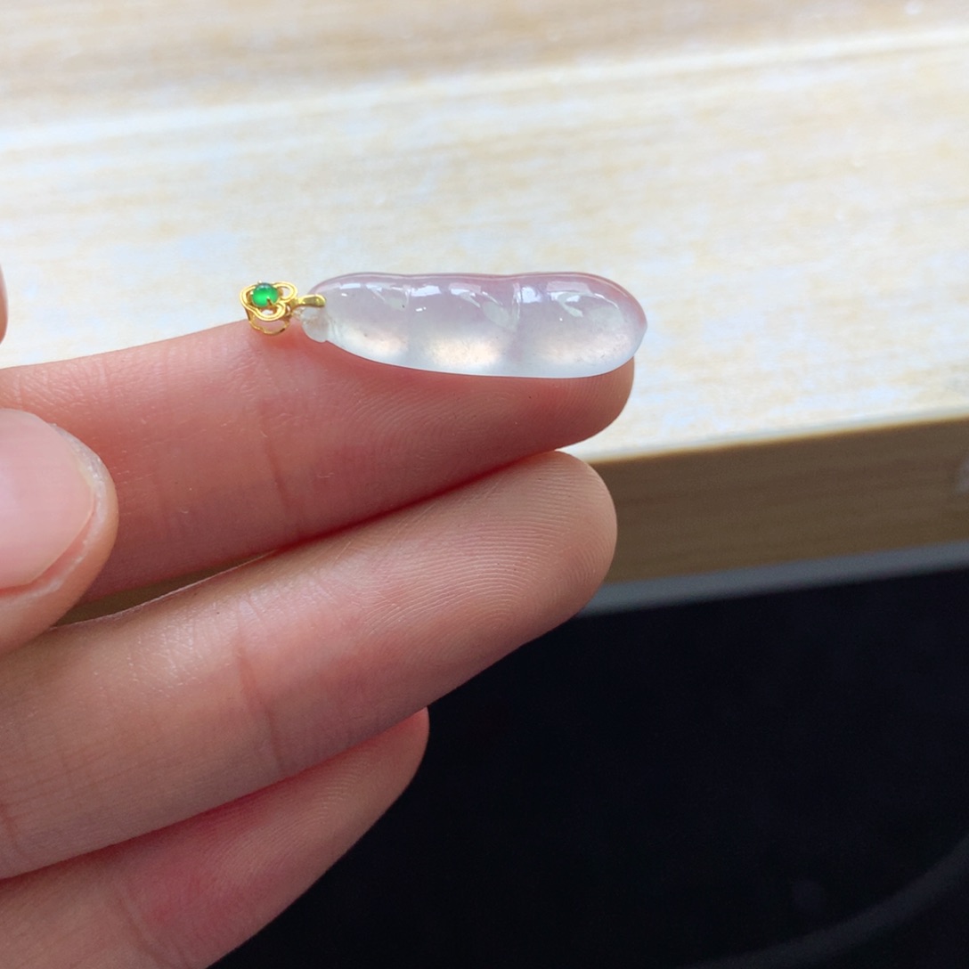 翡翠颈饰18K金镶嵌吊坠