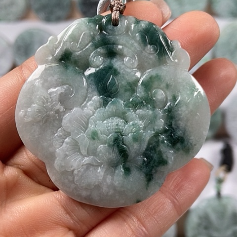 翡翠颈饰未镶嵌花开富贵福利