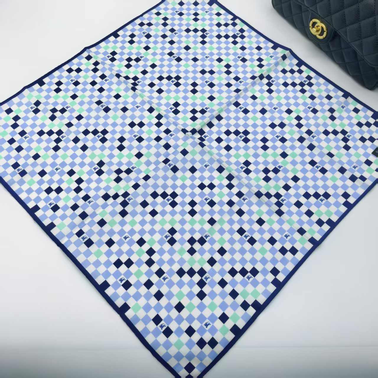 99新 BURBERRY/博柏利 海囤/巴宝莉/丝巾/xh94449