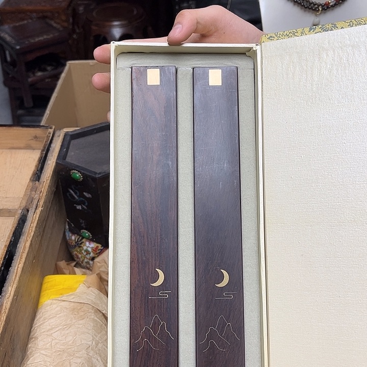 大叶紫檀（黑酸枝木类）