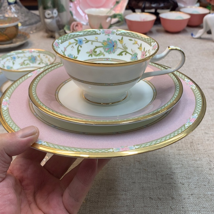 金瓷阁家的美丽瓷器