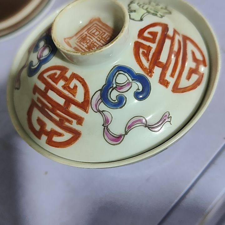 纯手绘画片的一个碗