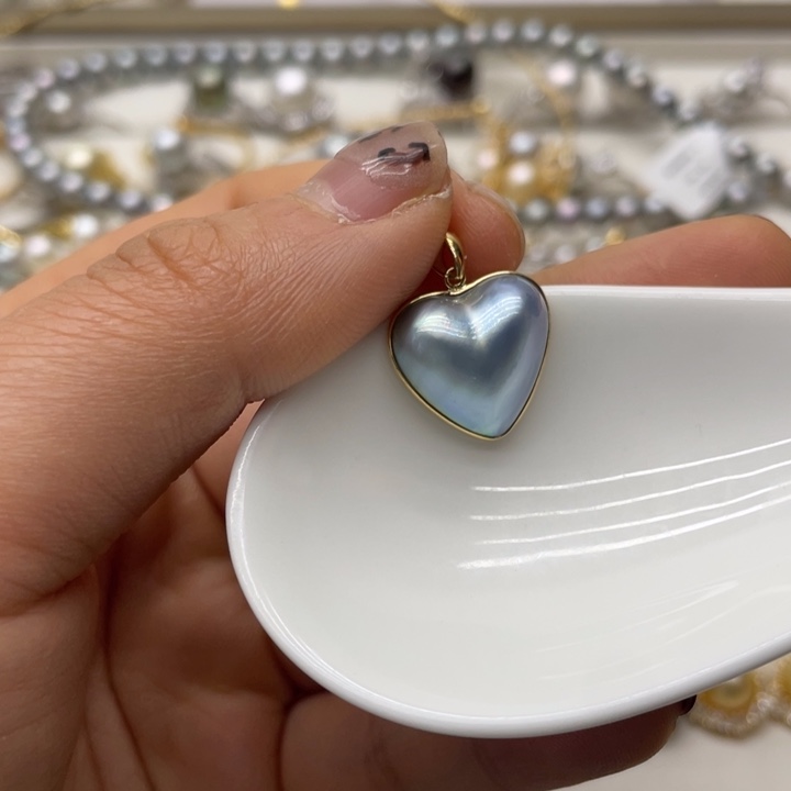 拼合珍珠（马贝珠）吊坠(不含链)18K金镶嵌