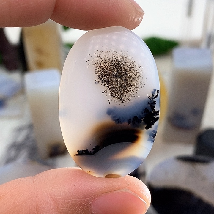 玛瑙/玉髓颈饰未镶嵌