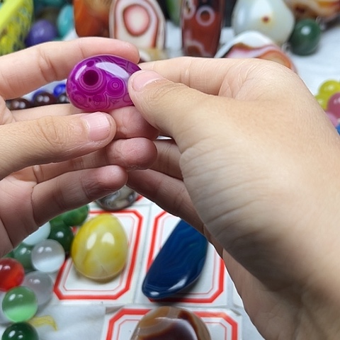 玛瑙/玉髓颈饰未镶嵌