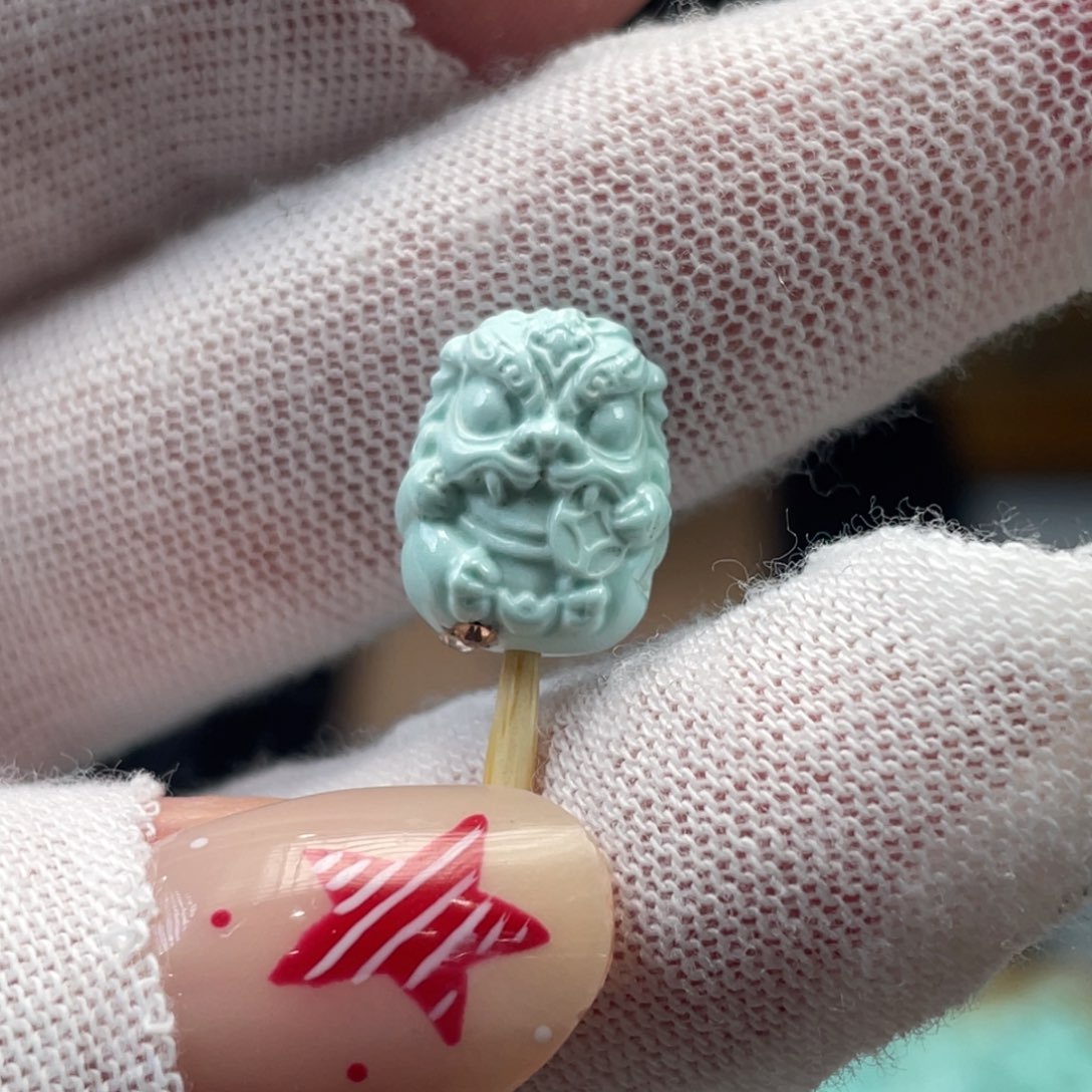 绿松石未镶嵌挂件