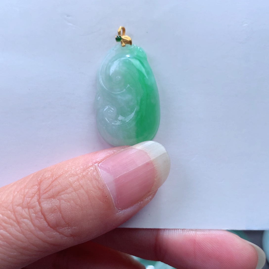 翡翠吊坠(不含链)18K金镶嵌
