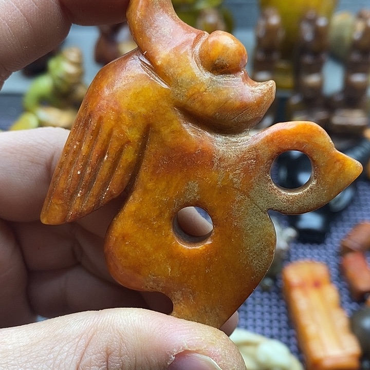 未镶嵌蛇纹石玉颈饰