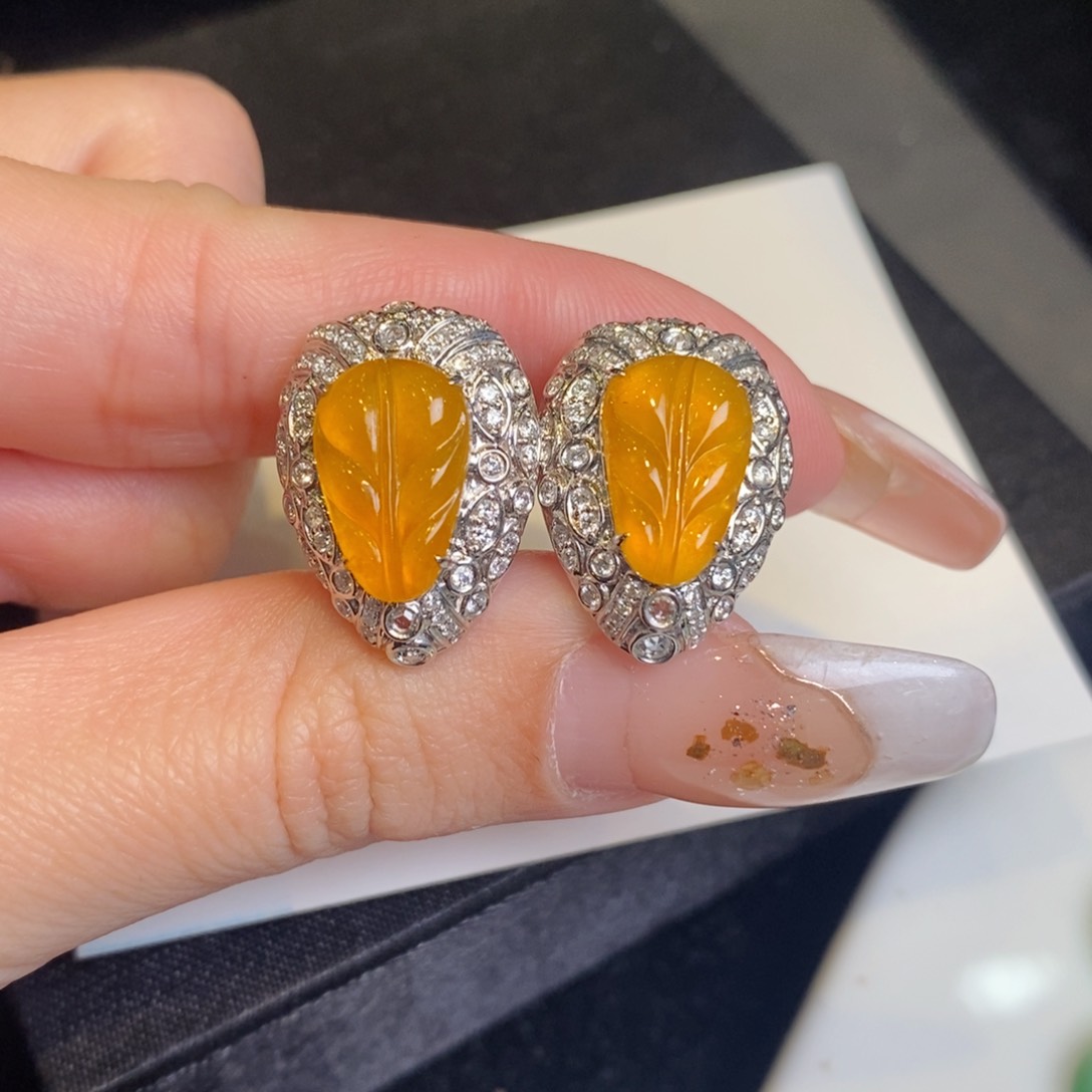 翡翠耳饰18K金镶嵌冰黄翡叶子