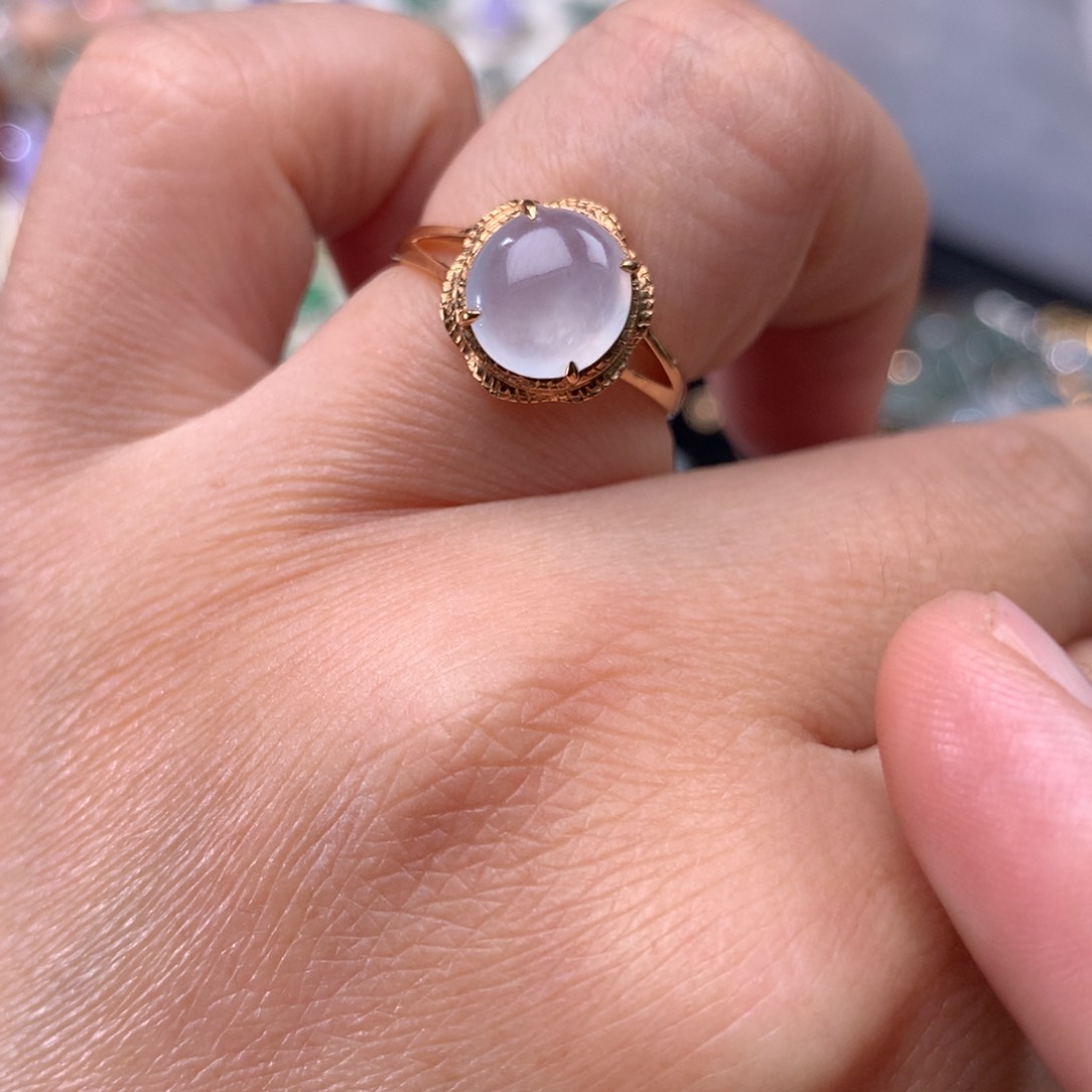 18K金镶嵌戒指翡翠？***“蛋面戒指