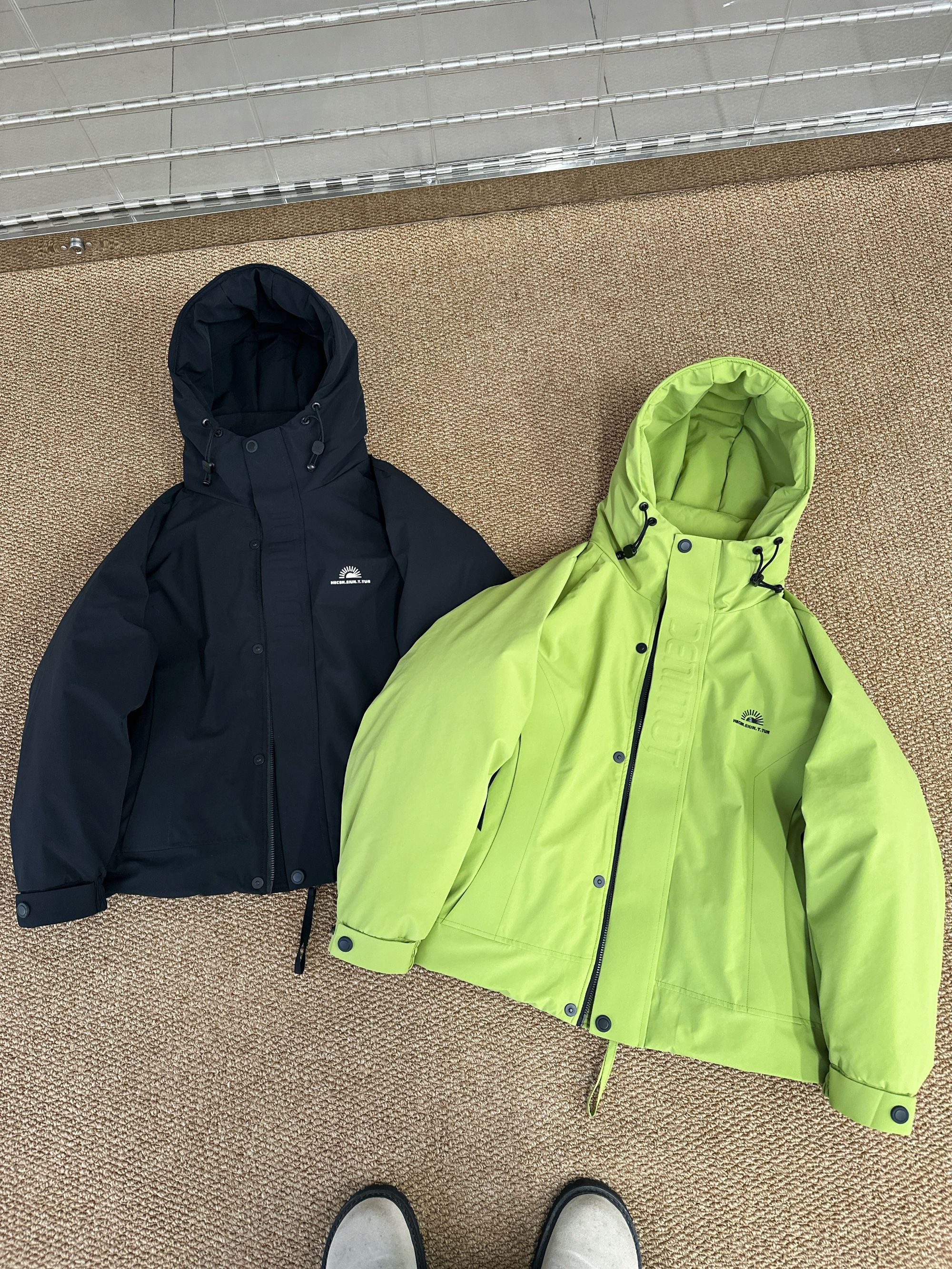 【小瑞服饰】冬季男士冲锋衣羽绒服连帽外套防风防水防污户外登山服