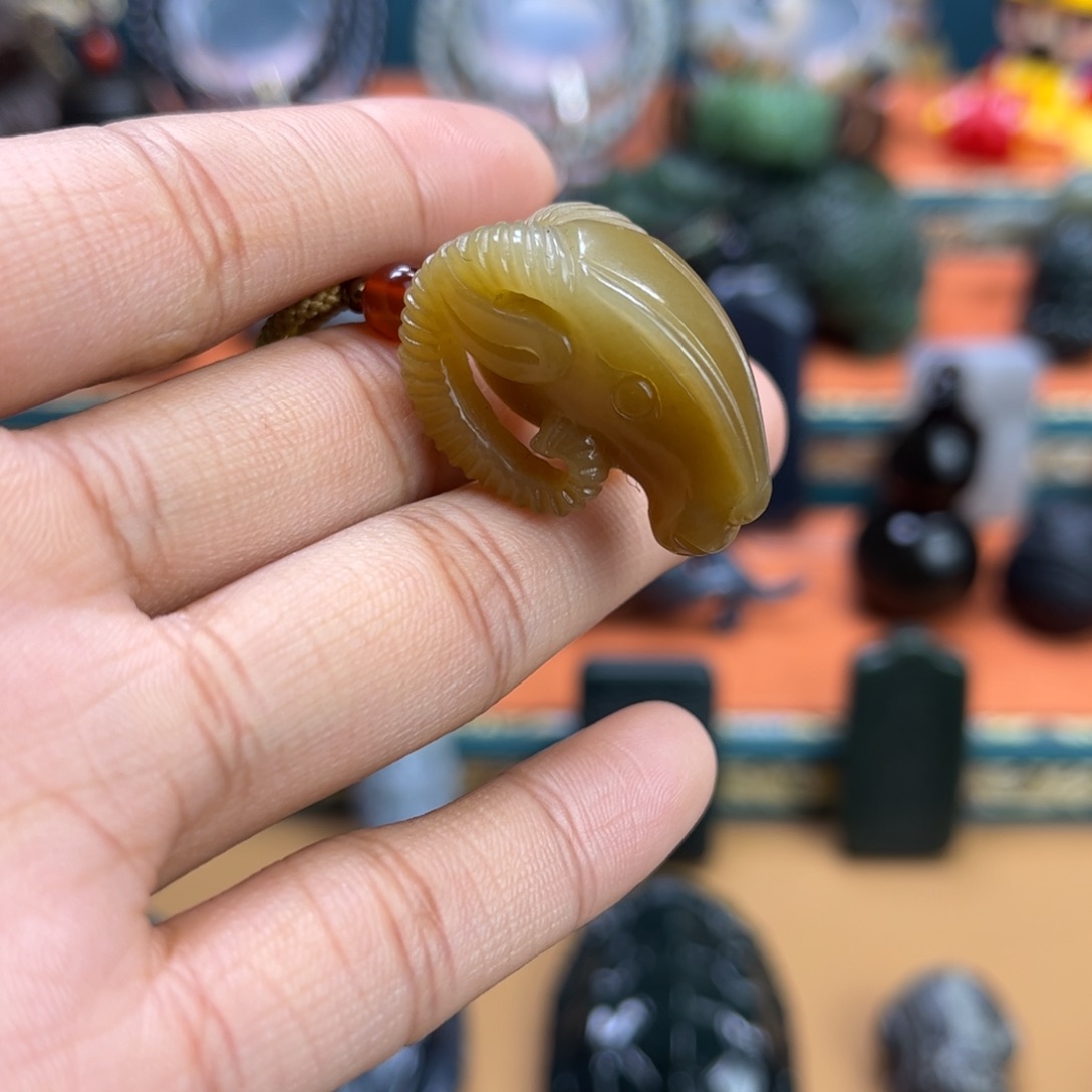 未镶嵌和田玉挂件