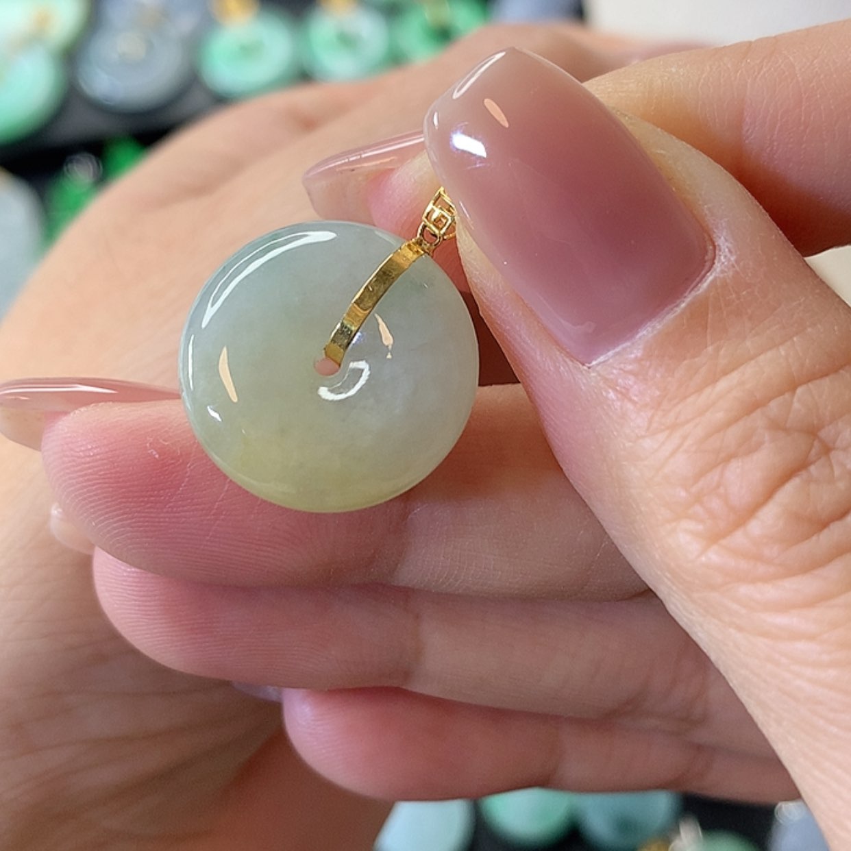 【闪购商品】翡翠吊坠(赠链)18K金镶嵌