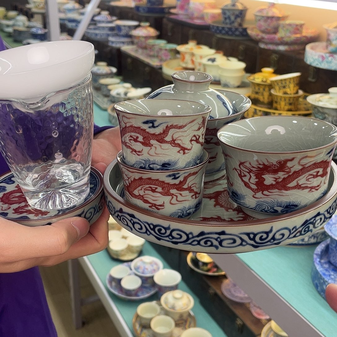 祝我们成为更好的人