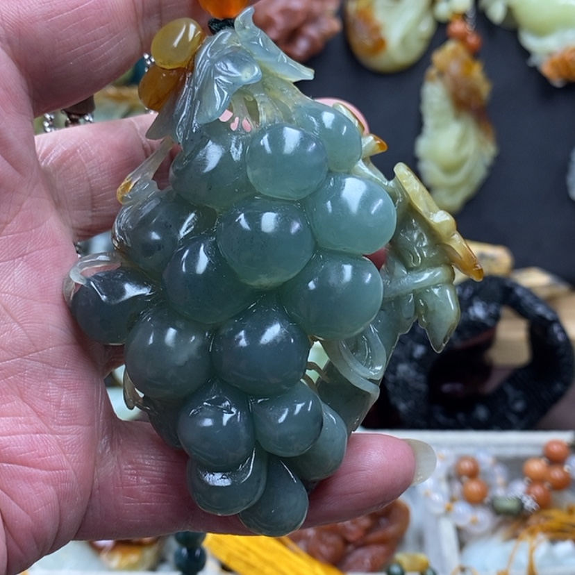 【闪购商品】蛇纹石玉吊坠未镶嵌