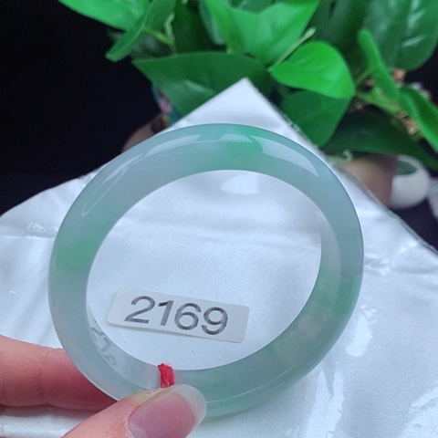 翡翠手镯未镶嵌      正圈57-58 冰飘阳绿