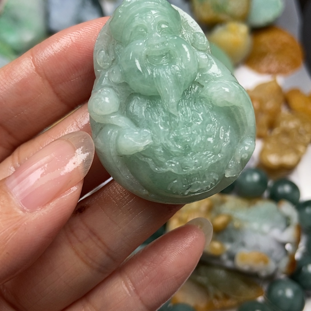 定制翡翠未镶嵌翡翠