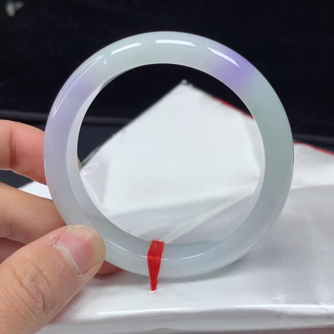 翡翠手镯（圆镯）未镶嵌56.3