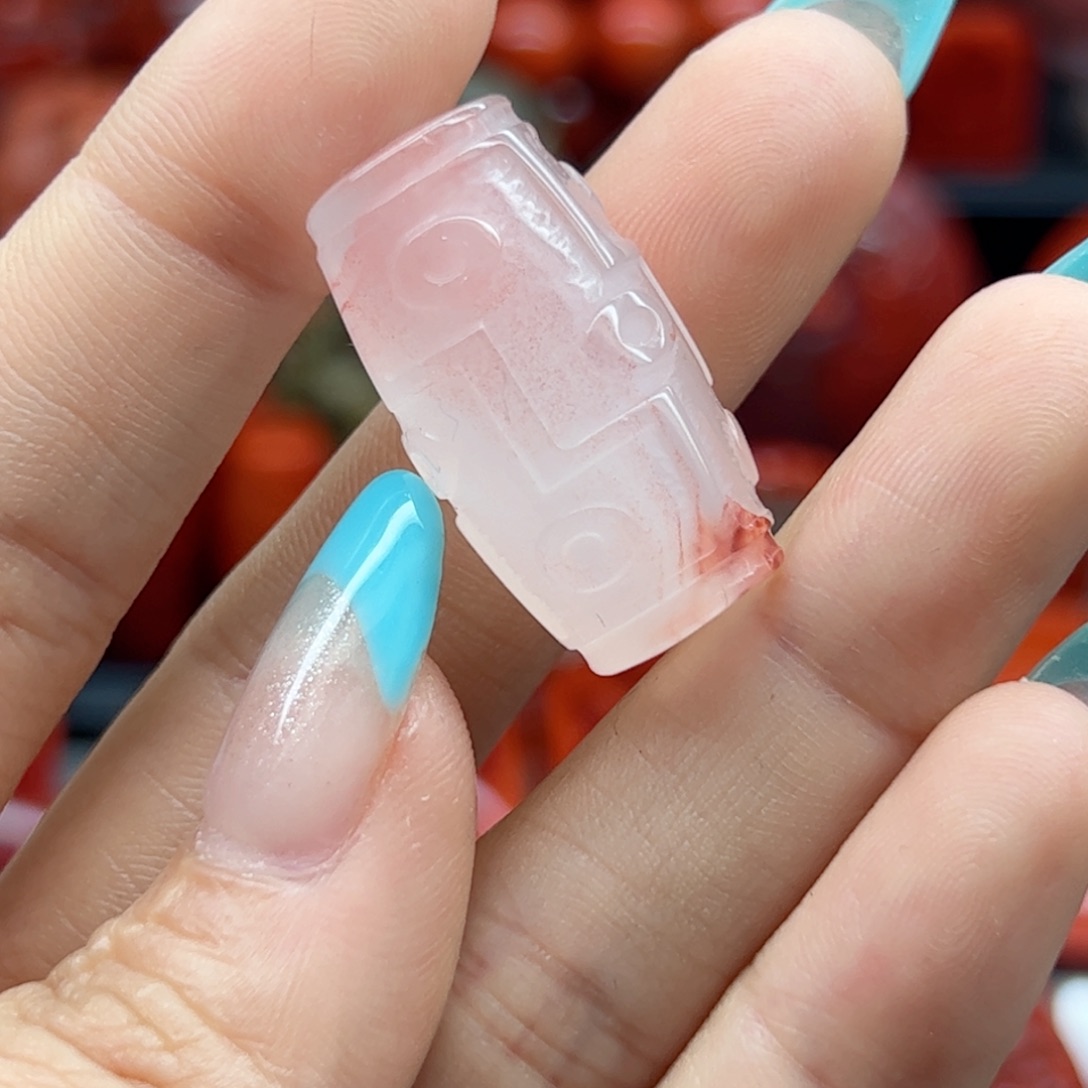 南红玛瑙配饰未镶嵌