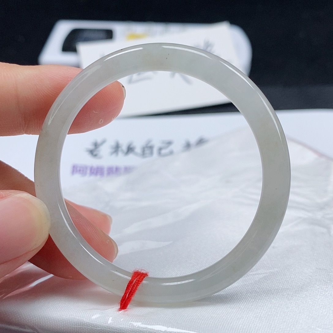 【闪购商品】翡翠手镯（圆镯）未镶嵌237号，45圈口