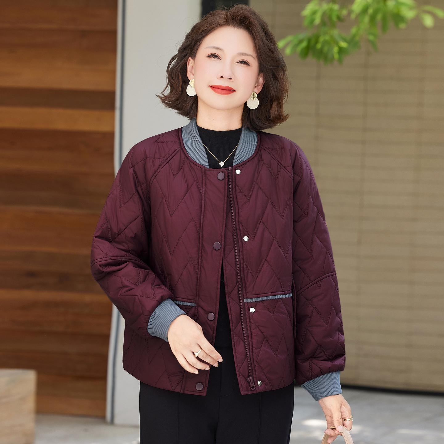 妈妈秋冬加厚短款棉服气质立领夹克棉衣外套保暖中年女宽松棉袄