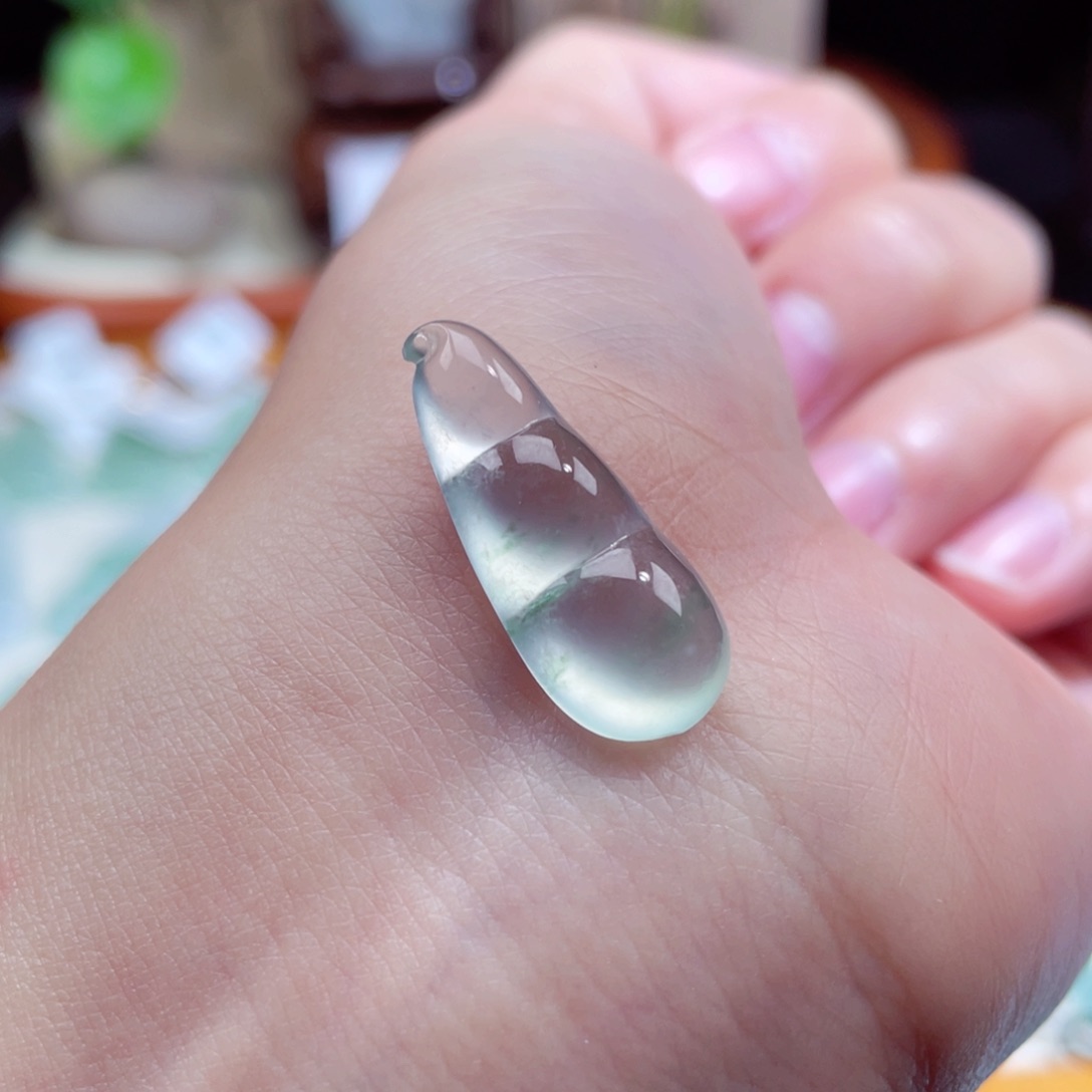 翡翠颈饰未镶嵌豆子