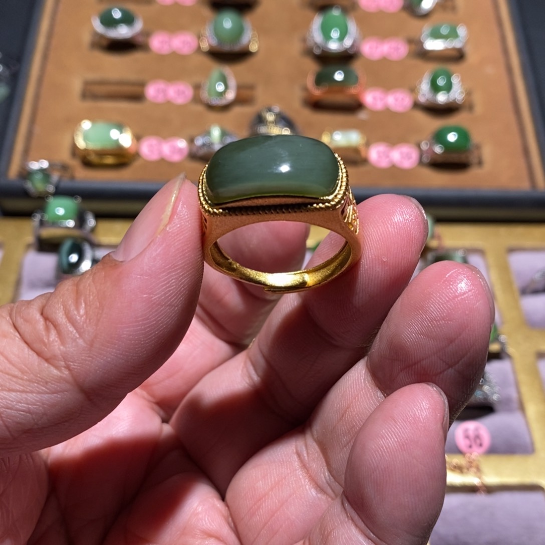 和田玉（碧玉）戒指未镶嵌