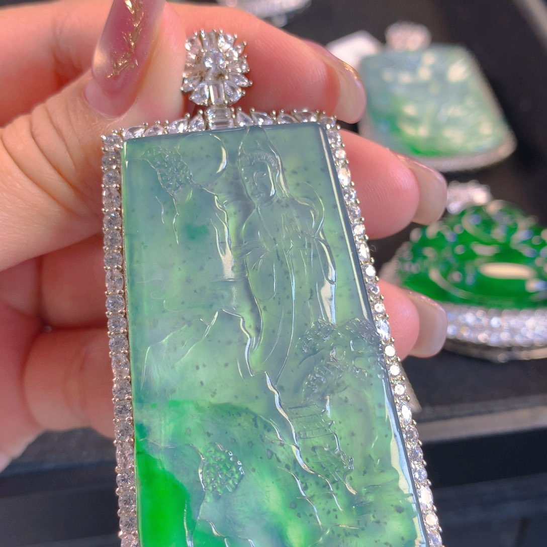 翡翠颈饰银S925镶嵌翡翠