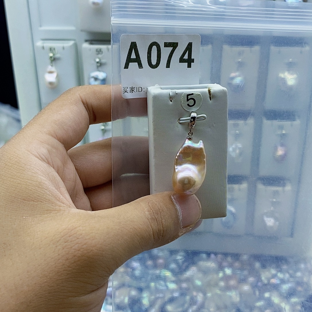 淡水珍珠合金颈饰