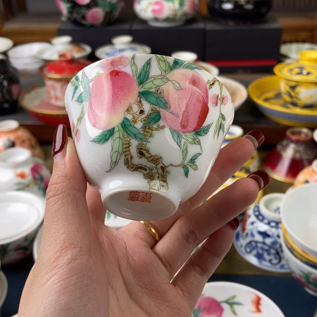 陶瓷艺术家的作品是一种非常
