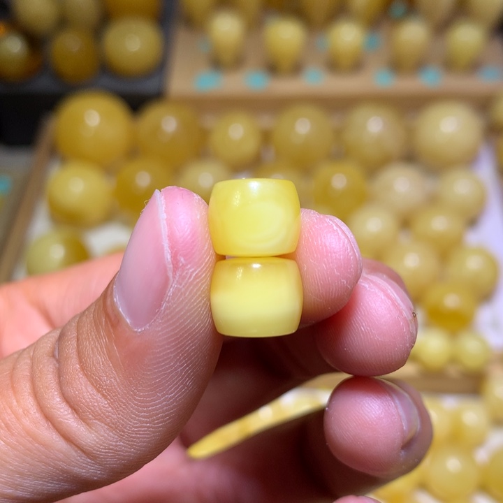 蜜蜡裸石未镶嵌天然俄料黄白花蜜蜡精工直切10.2