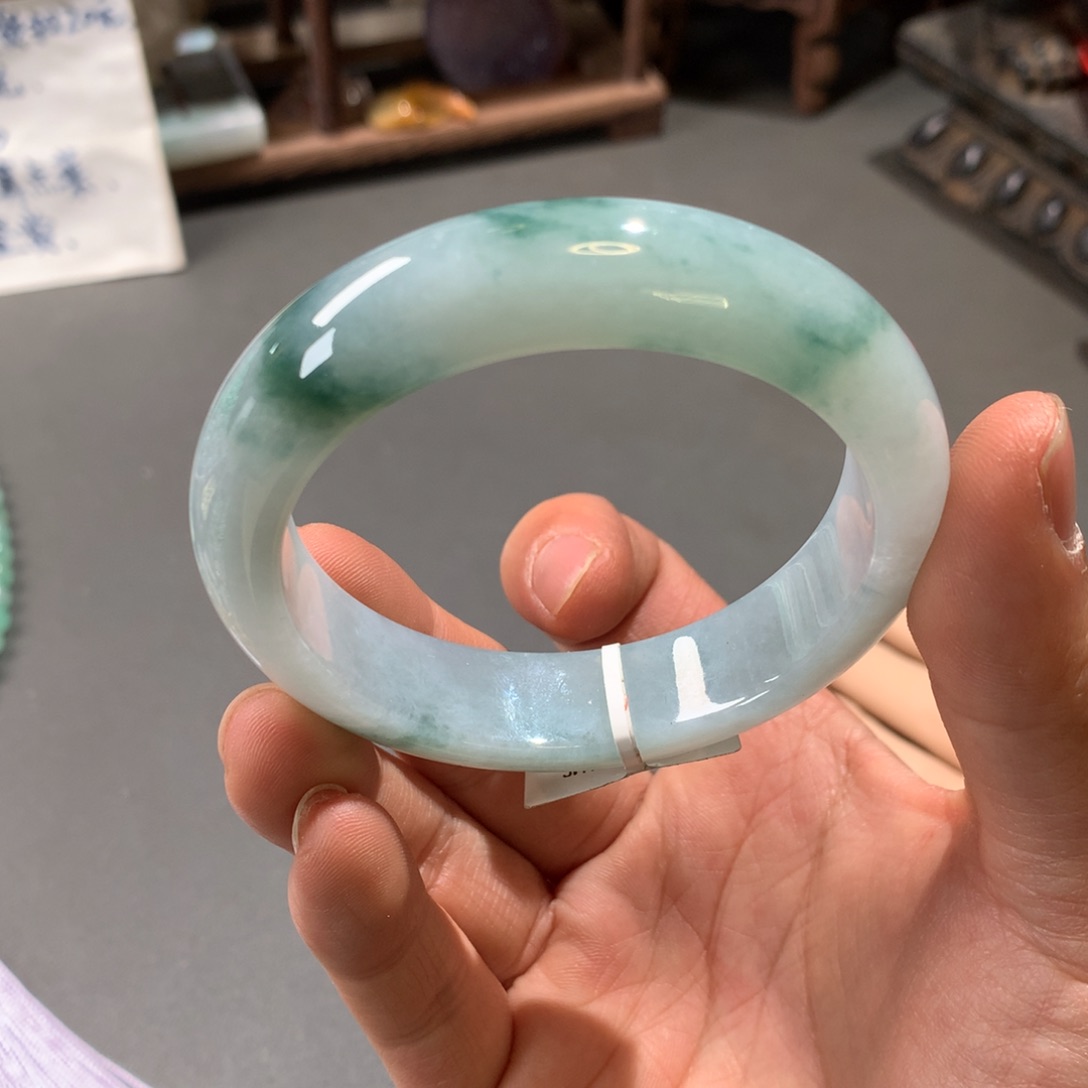 翡翠手镯未镶嵌55.3圈口