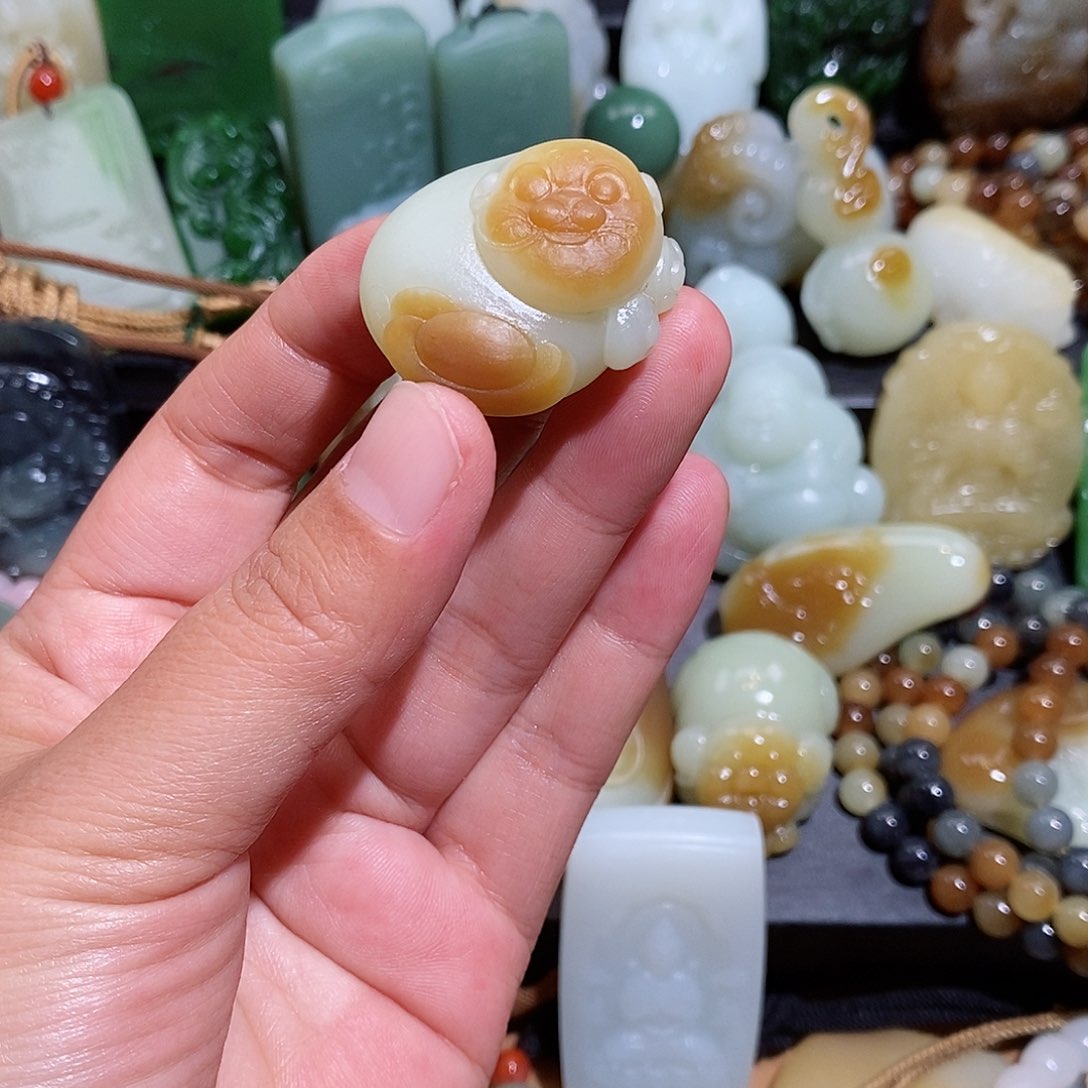 和田玉挂件未镶嵌小****哈