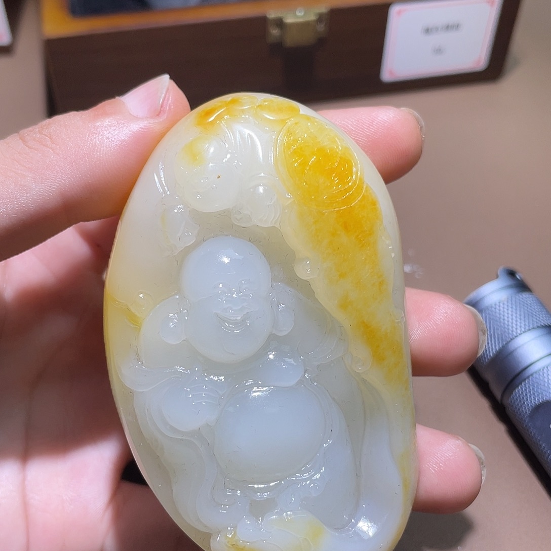 和田玉颈饰未镶嵌Z6