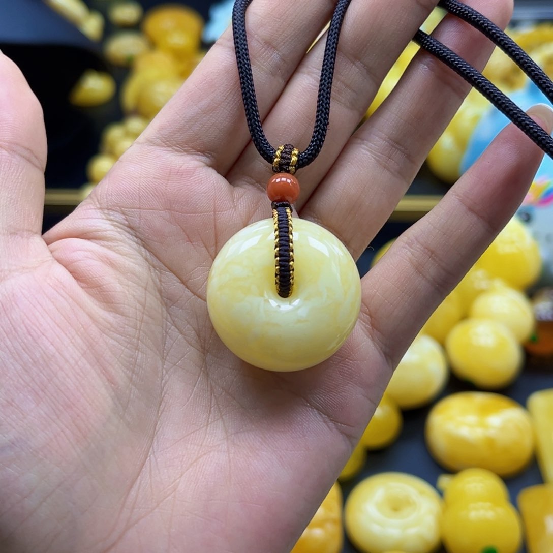 未镶嵌蜜蜡珠宝奇石