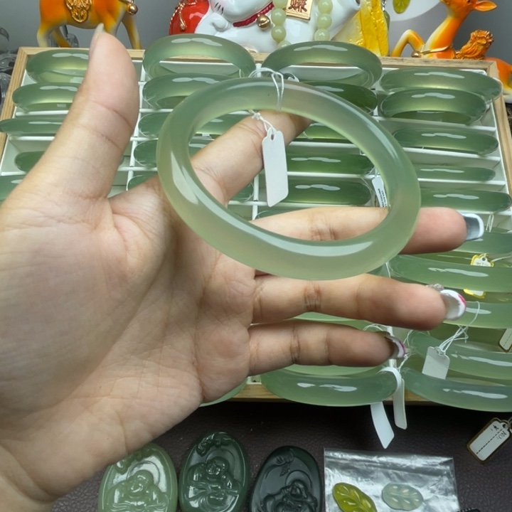 璐***_蛇纹石玉合金手镯