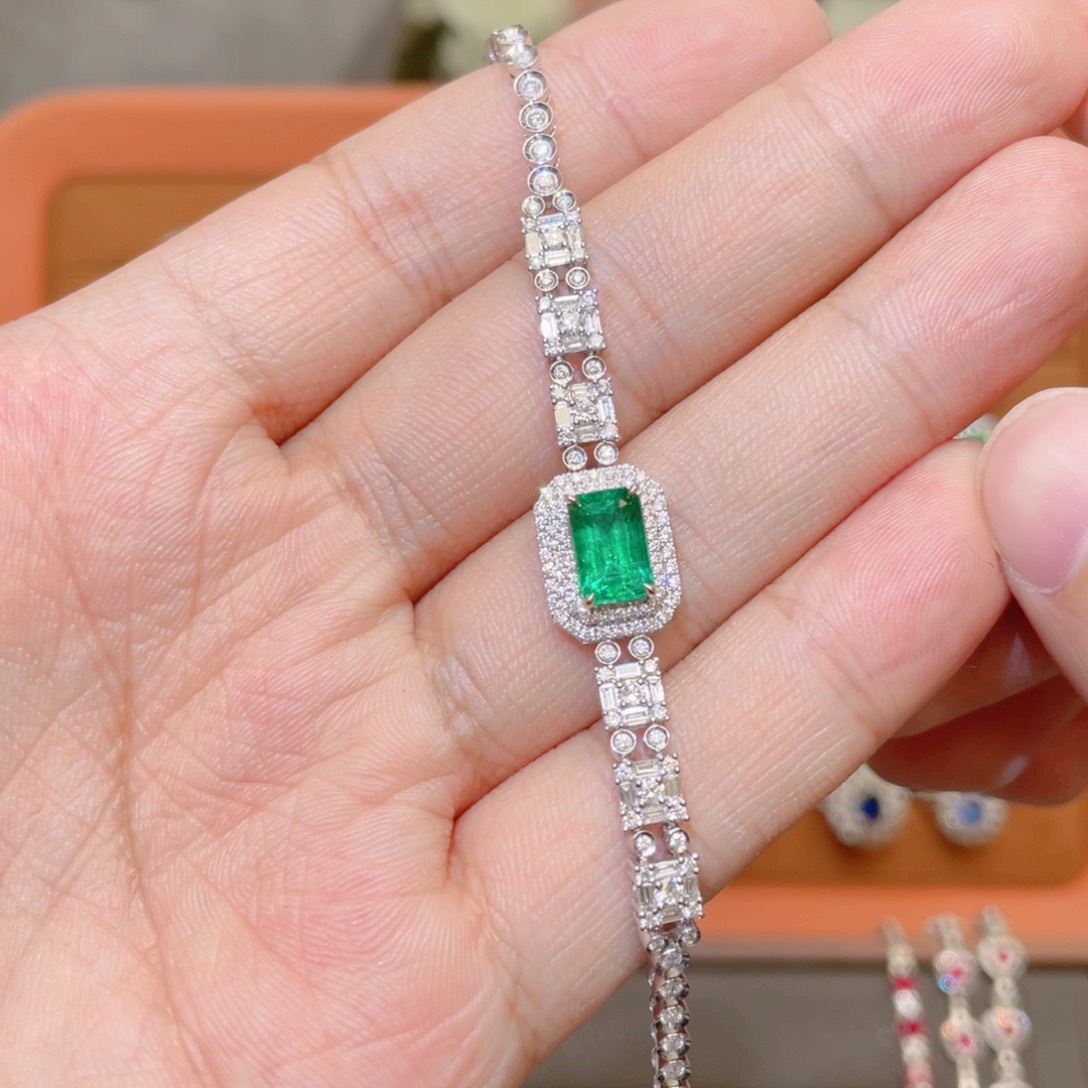 祖母绿手链18K金镶嵌1.43ct 