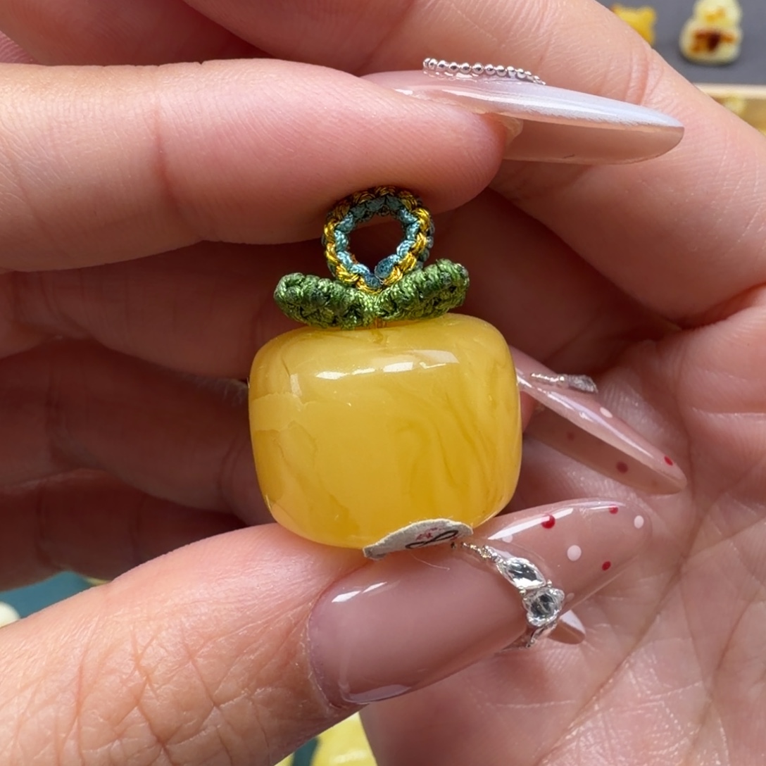 琥珀未镶嵌裸石蜜蜡