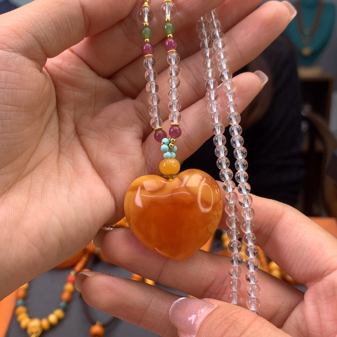 未镶嵌颈饰蜜蜡天然