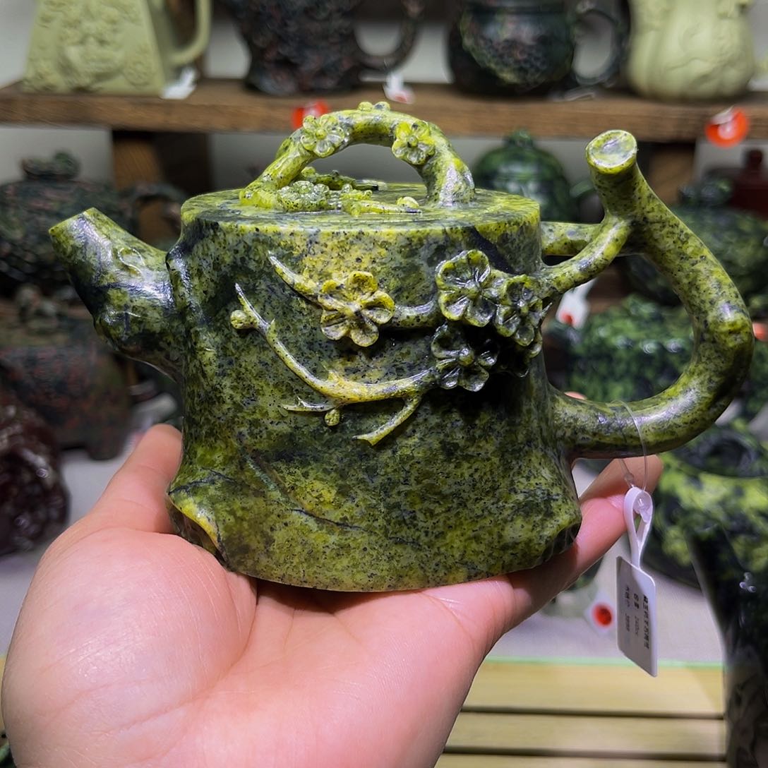 藏玉药王石梅桩壶