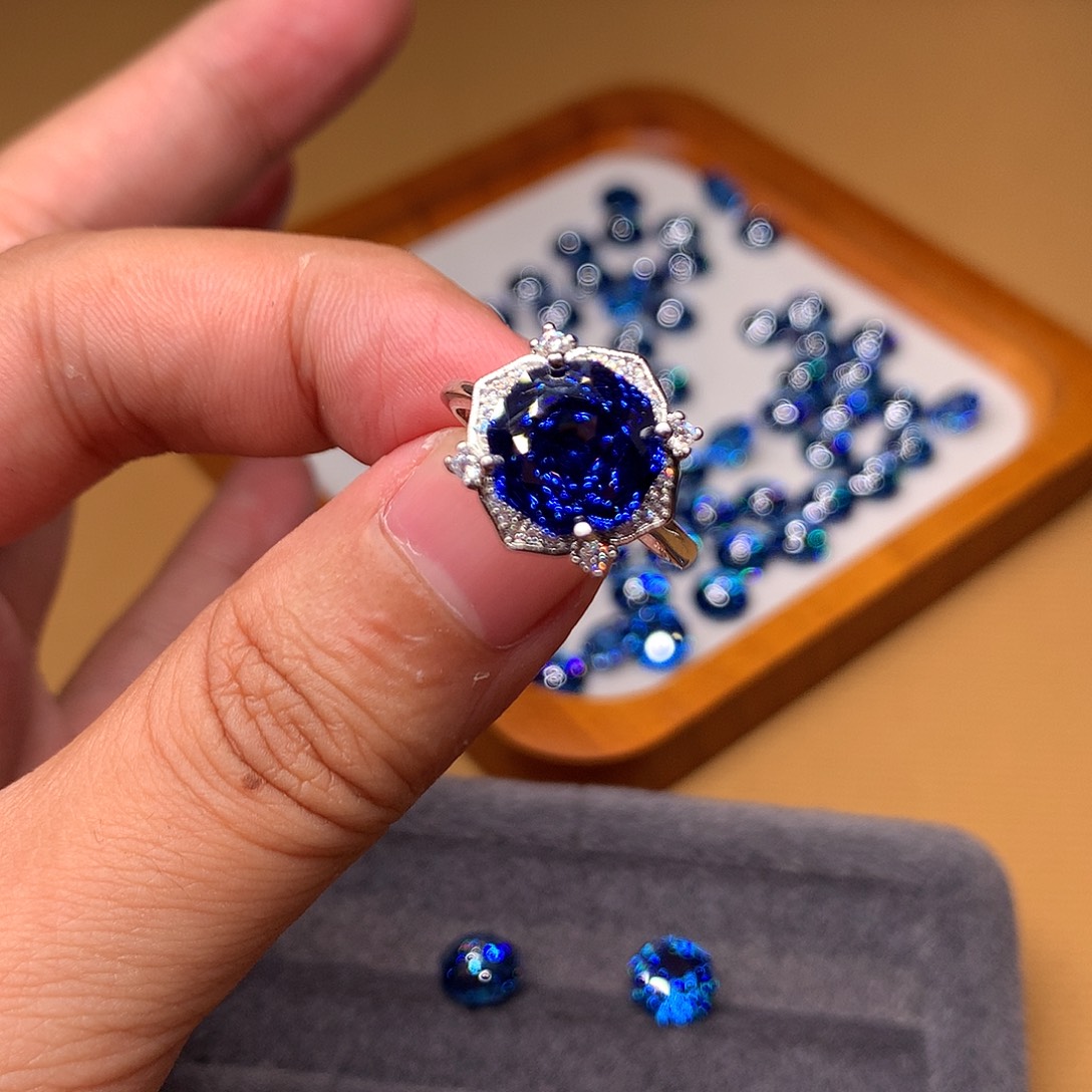 银S925镶嵌托帕石戒指